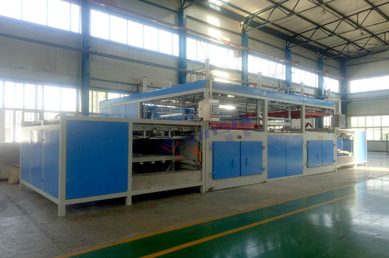 雙頭自動<a href=http://m.ekeke.cn/ target=_blank class=infotextkey>吸塑機</a>.jpg